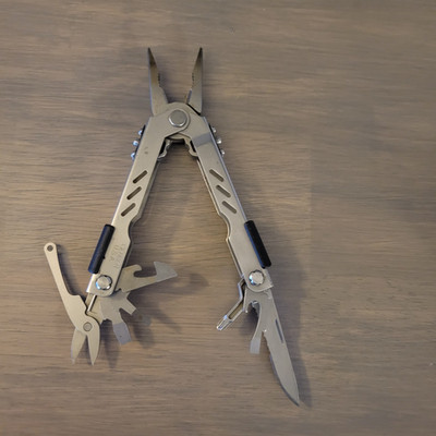 Vintage Retired Gerber Stainless Steel Multi Tool w/ New ACE Case Used Clean