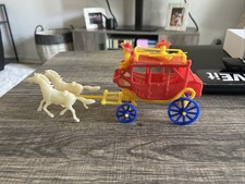 VINTAGE WESTERN PLAY SET STAGECOACH WAGON HORSES