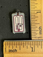 Pin misterioso Tiny Kingdom 2021 DLR/DCA Boo Door Monsters Inc. segunda edición Serie 2 LR