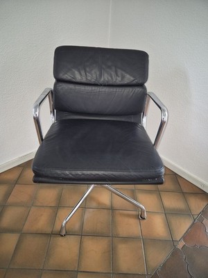 vitra EA208 Eames Soft Pad Bürostuhl Drehstuhl Leder Alu, schwarz