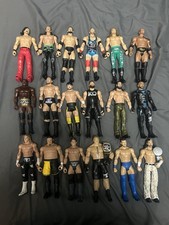 Wwe Basic Action Figure Lot Of 18 Figures