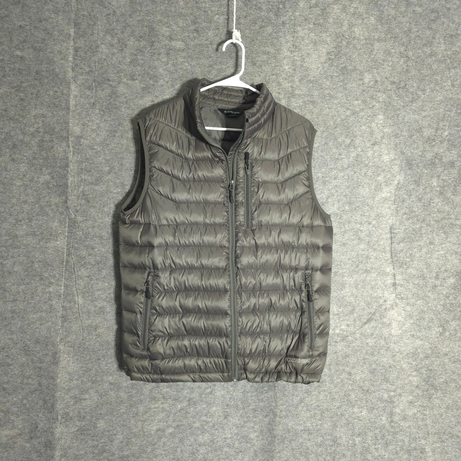 Boulder Gear Puffer Vest Mens L Gray Lightweight Insulated Outdoor Vest Snow Pro
Opens in a new wind