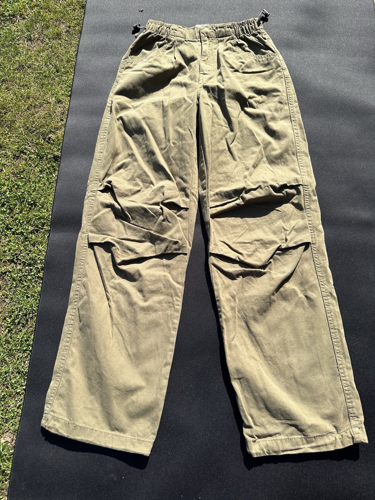 Bershka womens Beige Parachute Wide Leg Joggers trousers size XS 6 casual