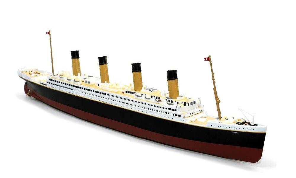 Maquette de Collection Navire Paquebot Transatlantique RMS Titanic 1/1250  Métal