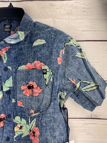 NEFF Mens Button Up Hawaiian Shirt Blue Floral Hibiscus Short Sleeve Sz Sm NWT - Picture 3 of 9