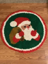 Vtg Latch Hook Rug Wall Hanging Christmas Hitchhiker/ Thumbs Up Santa 34”x34”