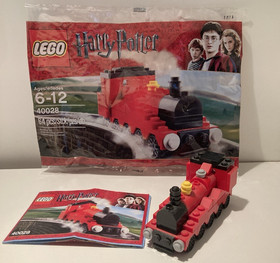 LEGO Harry Potter: Mini Hogwarts Express (40028) Complete With Booklet