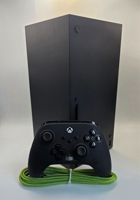 Microsoft Xbox Series X - 1TB - 4K/120fps + FUSION Pro 3 Wired Controller