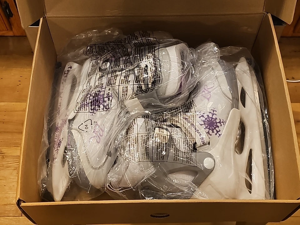 NUEVO Bladerunner Niños Patines de Hielo Ajustables Tallas 5-8 Micro G Blanco Hielo Acolchado Foto 4 de 4