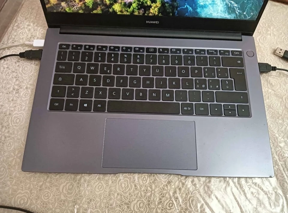 Huawei MateBook D 14" (AMD Ryzen 5, 8GB RAM, 512GB SSD) Notebook - Space Grey... - Immagine 2 di 4