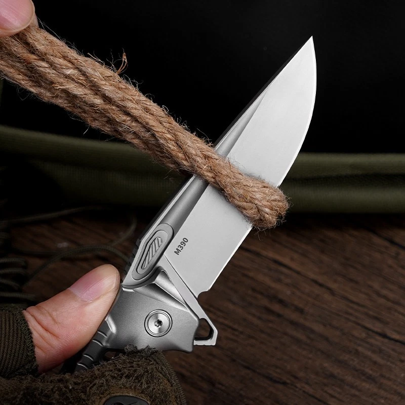 Cuchillo de colección plegable hoja M390 mango titanio KLAKEN B09 SKALDR Foto 4 de 4