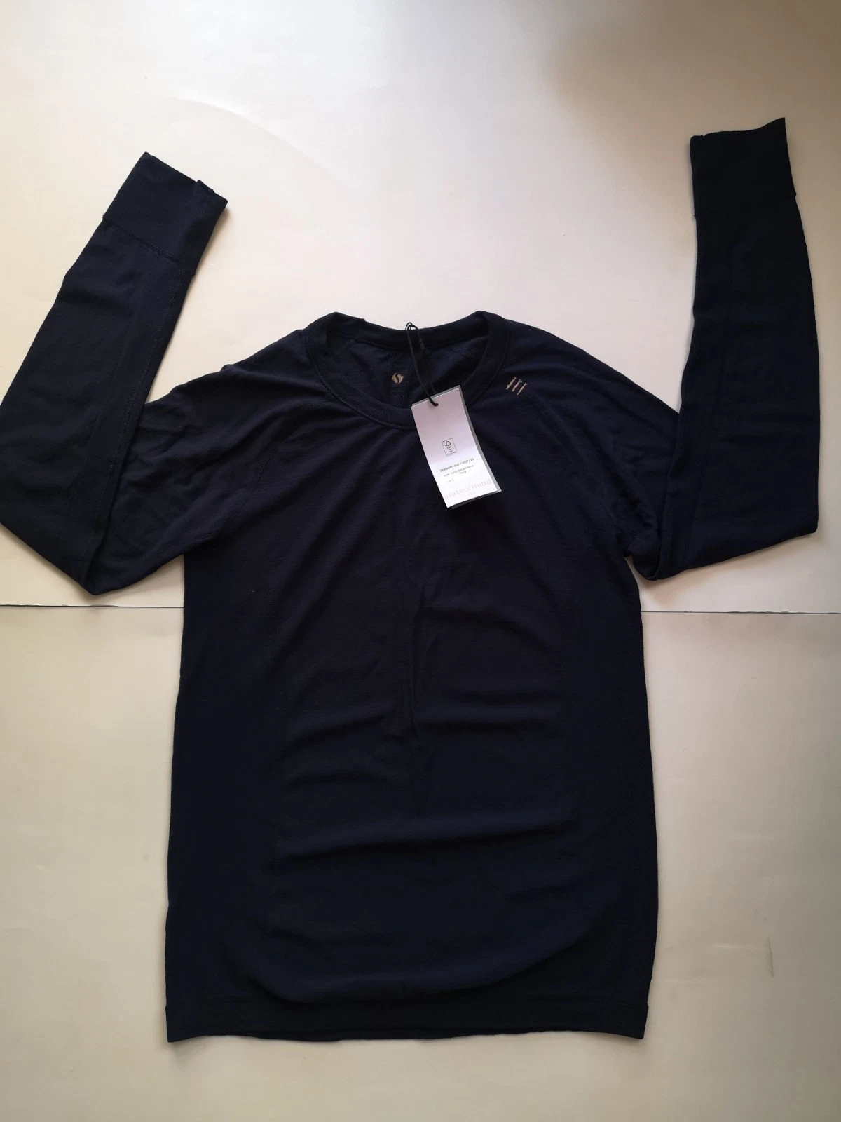State of Mind Long Sleeve Top merino Wool Mens Size L
Opens in a new window or tab