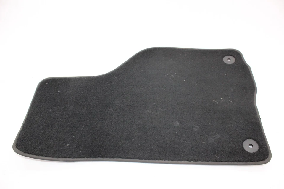 Juego de alfombrillas alfombrillas delanteras y traseras Volkswagen Golf MK6 2010-2014 Foto 4 de 4