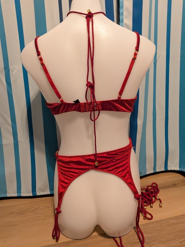 Frederick's of Hollywood Red Rope Thigh Garter Belt and Top Large
