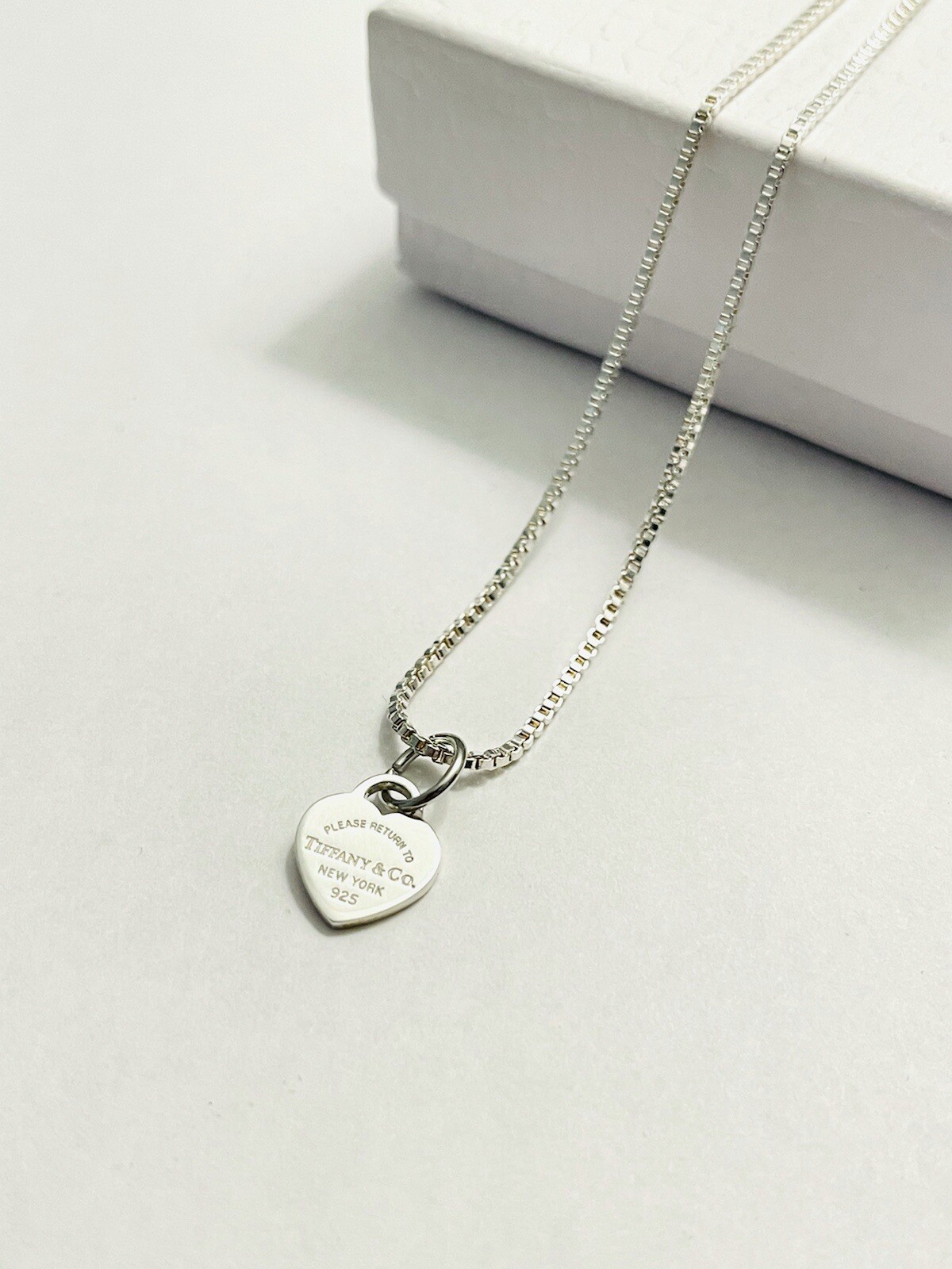mini double heart tag pendant in silver 