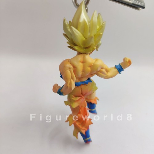 Battle Damaged SSJ Son Goku Dragon Ball Banpresto Key Holder New for Gift Mint - Picture 4 of 14