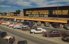 Vintage Postcard WALL DRUG STORE Era Autos Signs Badlands Chapel David Maack