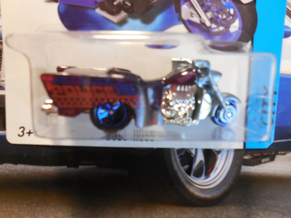 2014 Hot Wheels Boss Hoss MOTORCYCLE Color Shifters City Blue/Red