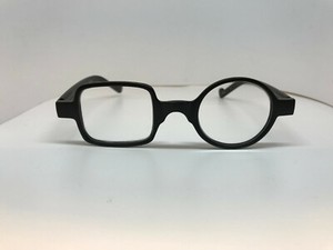 occhiali con lenti diverse