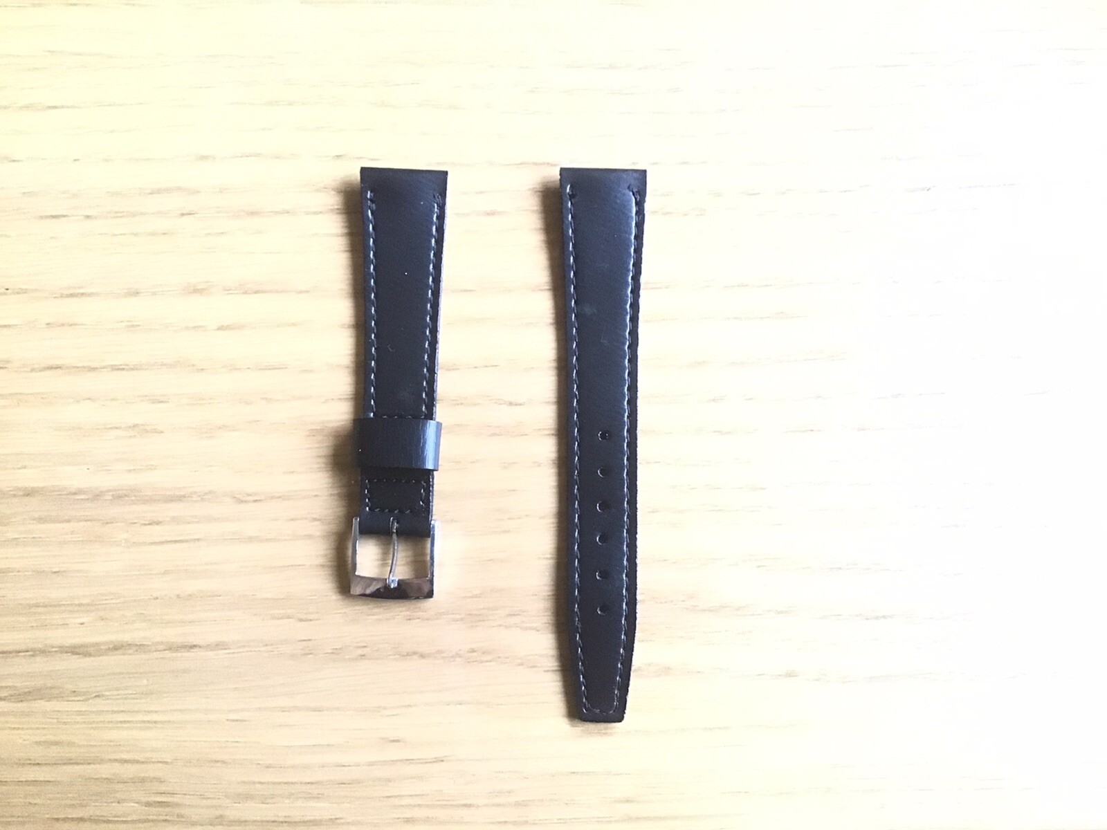 Quality PU Leather Strap Watch Band 18mm.