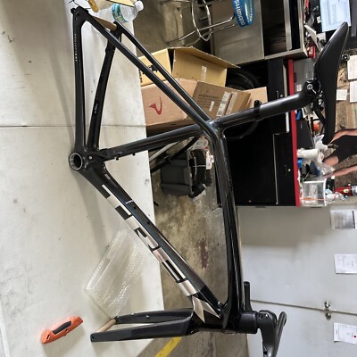 【美品・サイズ54】TREK emonda SLR フレームセット Trek Emonda SLR Size 54cm Frameset (never Used ) With