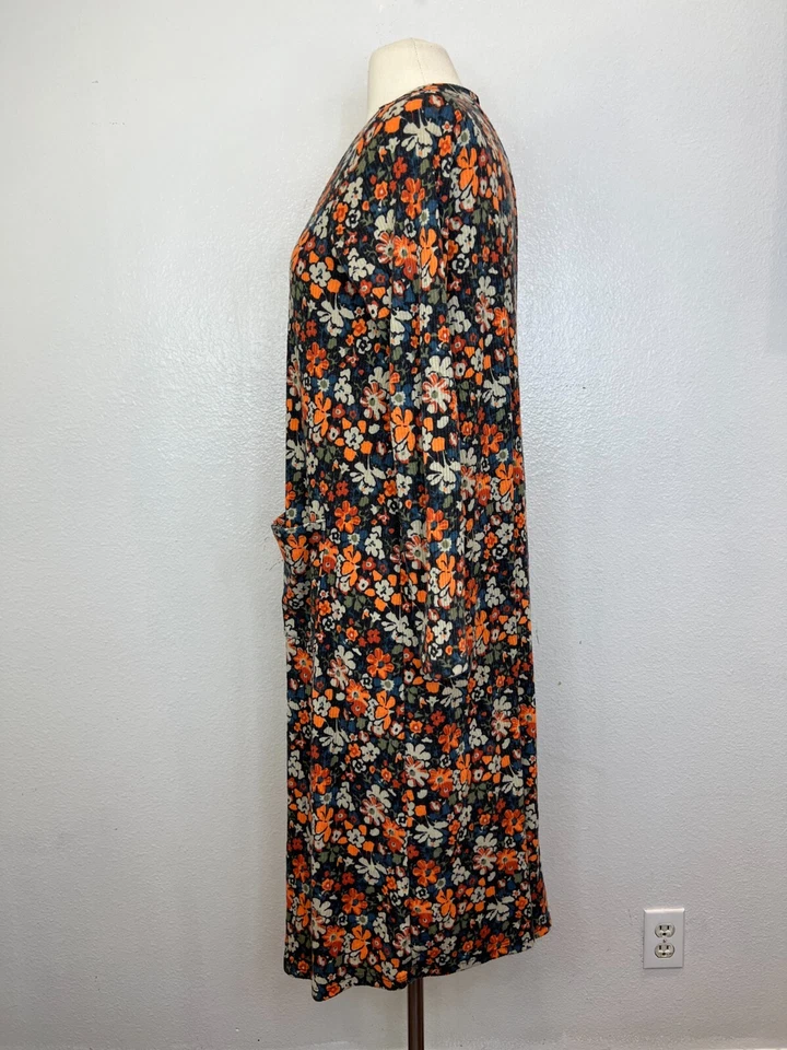 Cárdigan Plumero Lularoe Sarah Gris Multicolor Floral con Bolsillos Talla M Foto 3 de 4