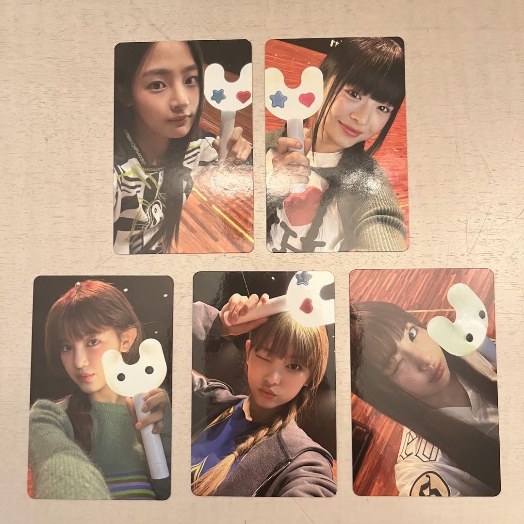NewJeans ペンライト OFFICIAL LIGHT STICK トレカ NewJeans OFFICIAL LIGHT STICK + PHOTO CARDS 5EA – Shopping