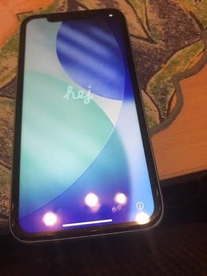 Apple iPhone 11