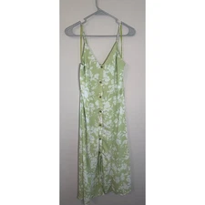 Sienna Sky light green slip sleeveless floral dress size Medium