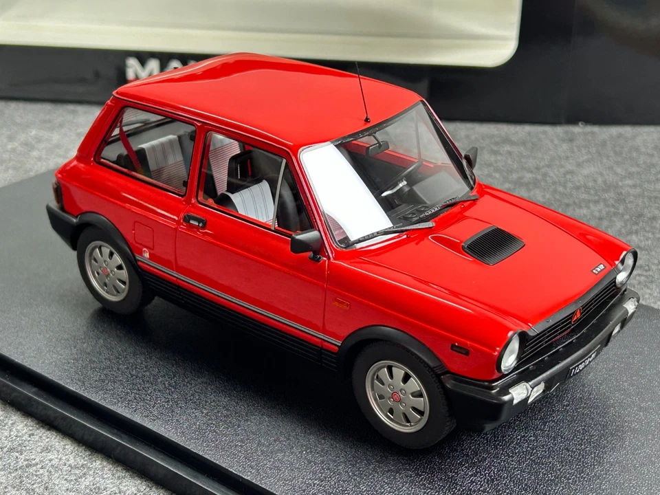 MAXIMA 1/18 1984 AUTOBIANCHI A112 ABARTH VII-SERIES Metallic Red - Image 4 of 4