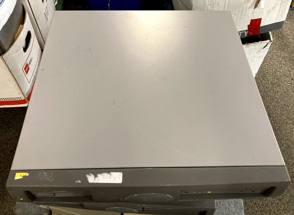 Sun Microsystems SunBlade 150 Workstation 2*512MB, 1*128MB RAM NO HDD For Parts - Image 4 of 4