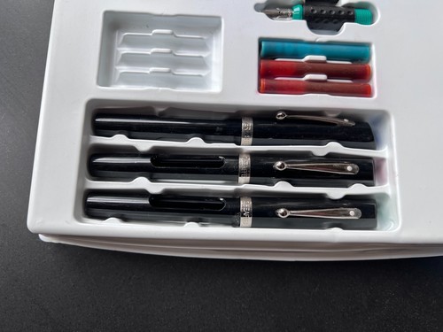 Sheaffer Classic Calligraphy Set - *** Missing 4 Cartidges *** - Picture 4 of 6