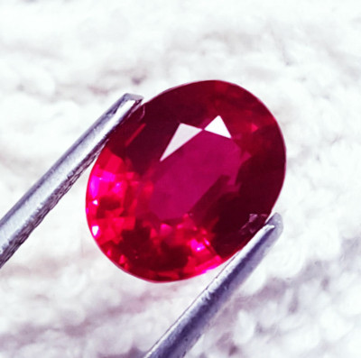 Oval Shape Natural Ruby Certified Loose Gemstone 0.85 Ct With Free Gift