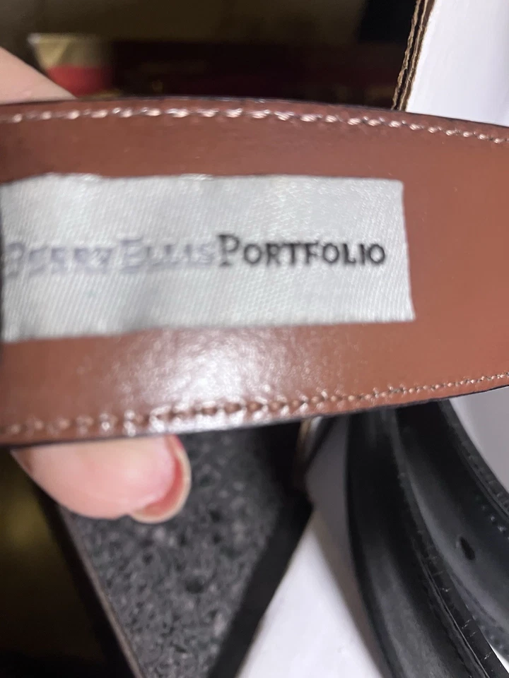 2 Cinturón Portafolio Perry Ellis Para Hombre y Cuero Negro/Marrón Reversible Talla 42/105 Foto 4 de 4