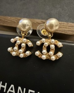 Authentic 010 - Chanel 2005 05A 24k Gold Plated CC Pearl Quilted Dangle Small Earrings