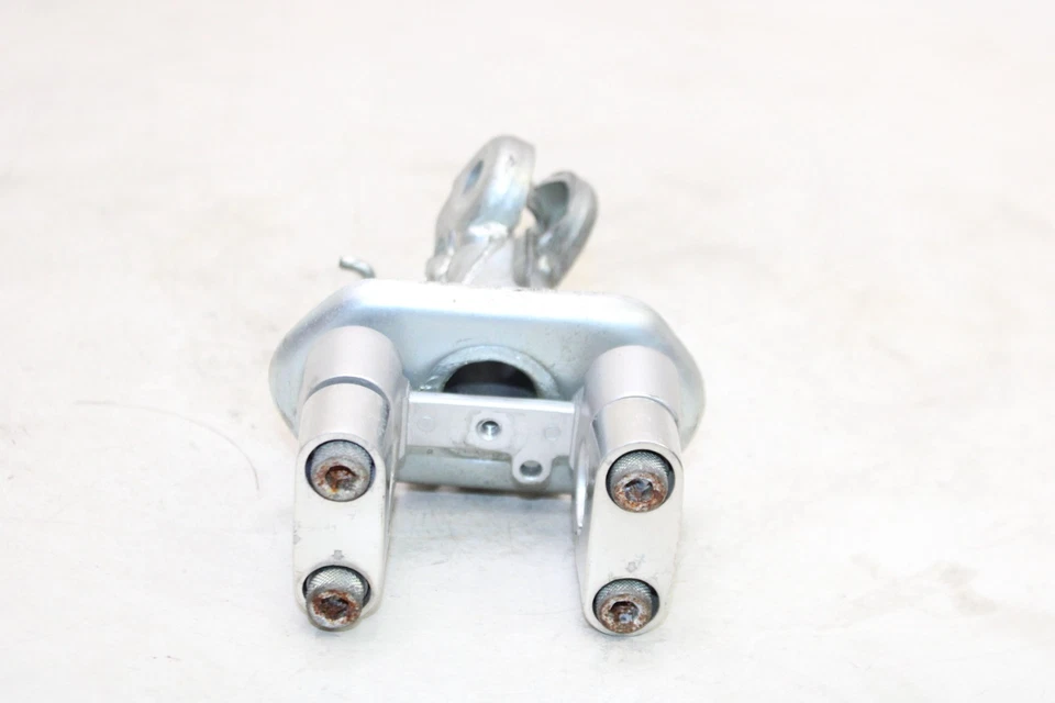 04-09 YAMAHA VINO 125 XC125 OEM MANILLAR ABRAZADERA DE MONTAJE Foto 2 de 4