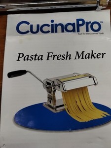 CucinaPro Pasta Fresh Maker Machine, Chrome Pasta Cutter spaghetti fettuccini *