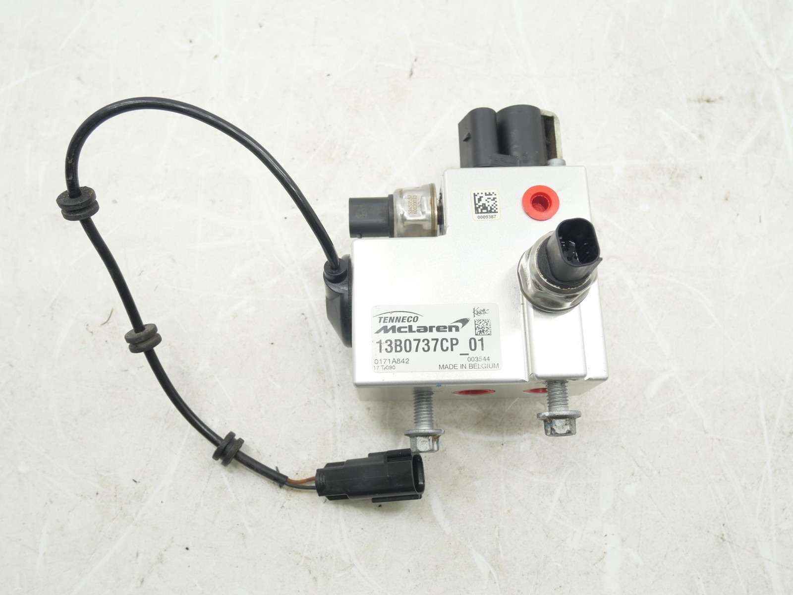 Used Hydraulic Suspension Pump Module Valve Block 2016-2021 McLaren 570S OEM