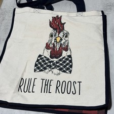 Borsa tote "Rule the Roost" Gallo stampa grafica beige/nero 17x18x5 in