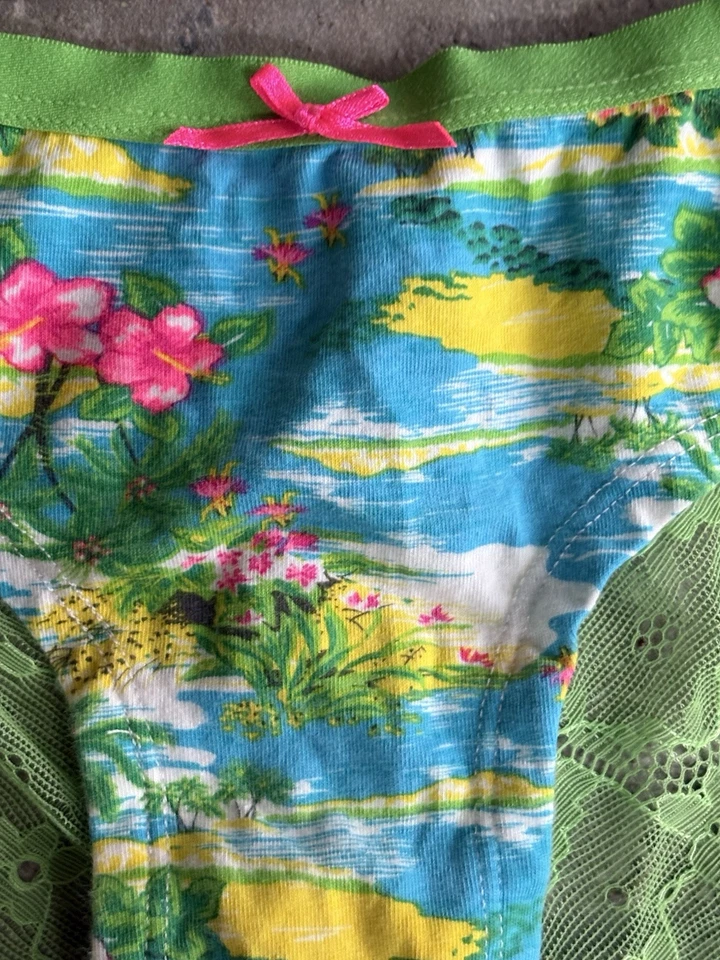 Vtg Y2K Xhilaration Intimates Cotton Blend Frilly Tropical Theme Panties S NWOT - Image 3 of 4