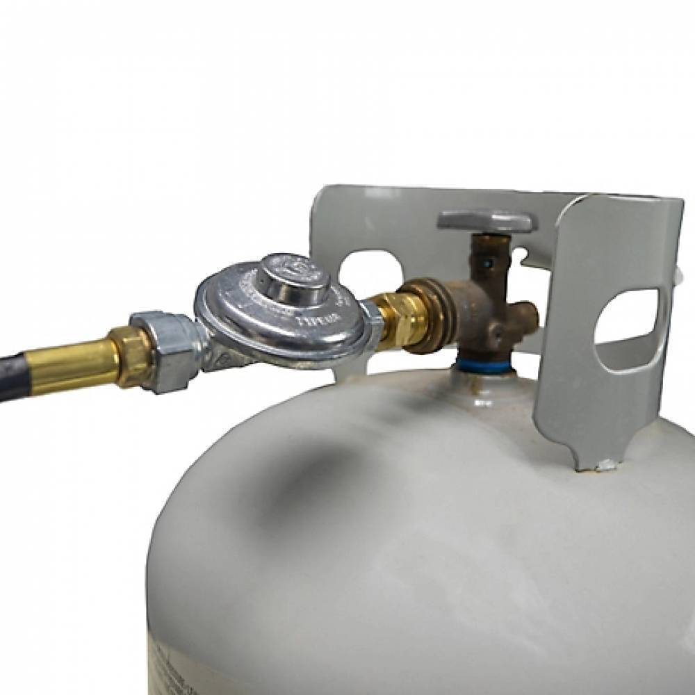 Mr. Heater F273071 Propane Hose and Regulator Assembly, 5 ft.