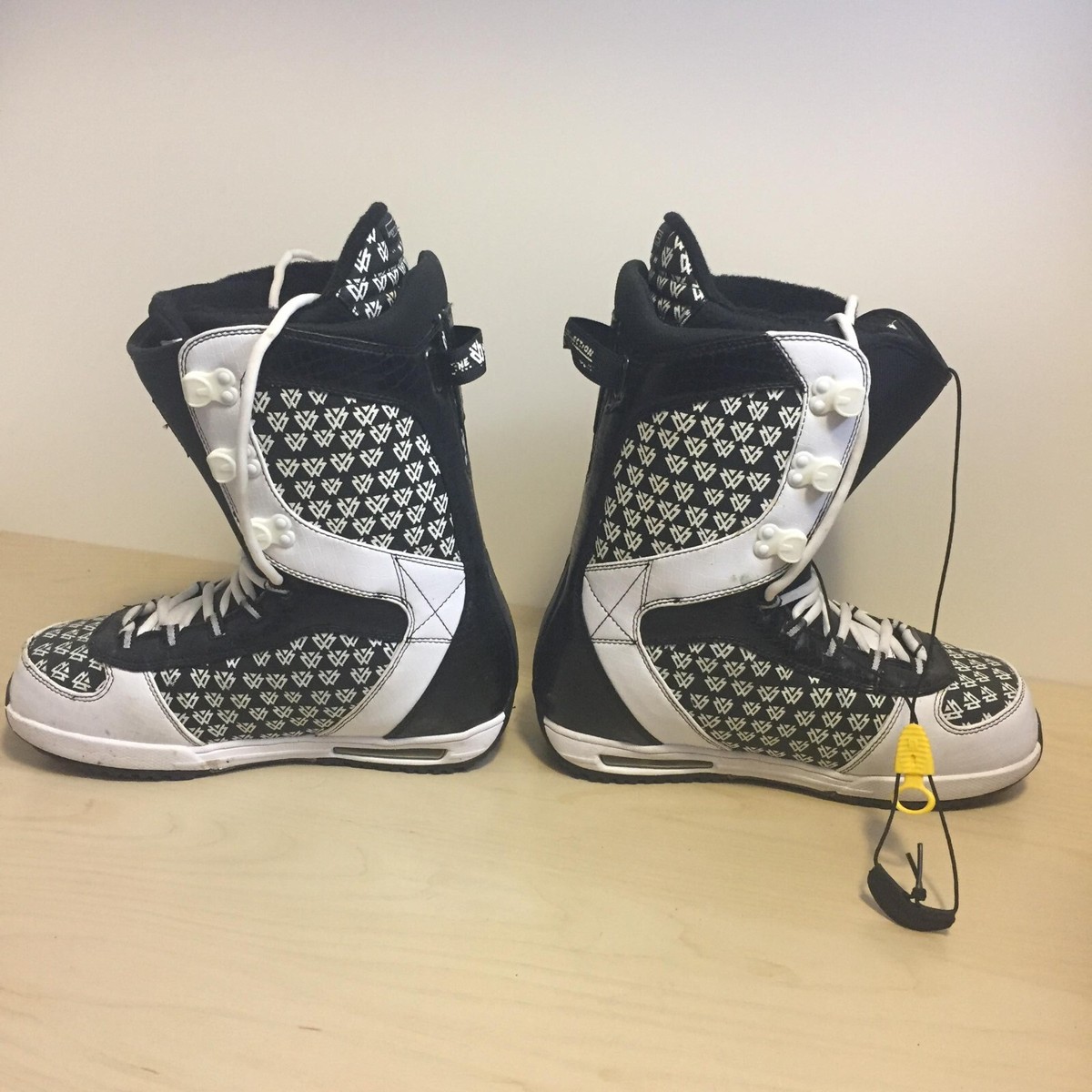 Shaun White Collection size 11.5 Burton Snowboard Boots