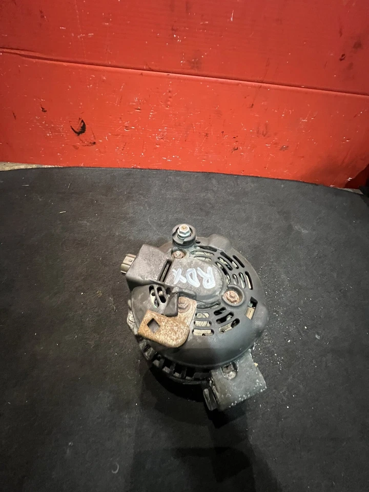 Alternator Fits 07-12 RDX 679796 USED OEM FREE  SHIPPING **TESTED** - Image 2 of 4