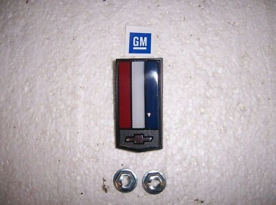 FRONT BUMPER EMBLEM GM RESTORATION 86-92 CAMARO SILVER BOWTIE NEW OR2095