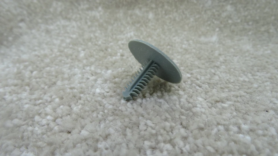 10x FORD TRIM PANEL FIR TREE PUSH-IN 24MM BUTTON HEAD FIT 7MM HOLE CLIPS - Image 3 of 4