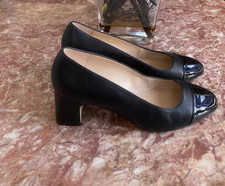 New Stuart Weitzman Milla Women's Black Smooth and Patent Leather Pump 8B, 275