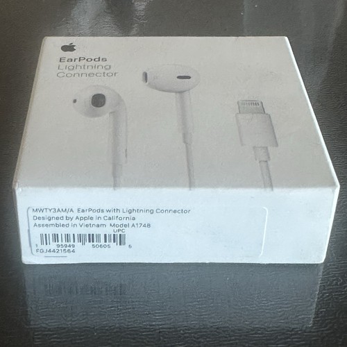 Factory Sealed NEW Apple EarPods with Lightning Connector Headset - White - Picture 3 of 3