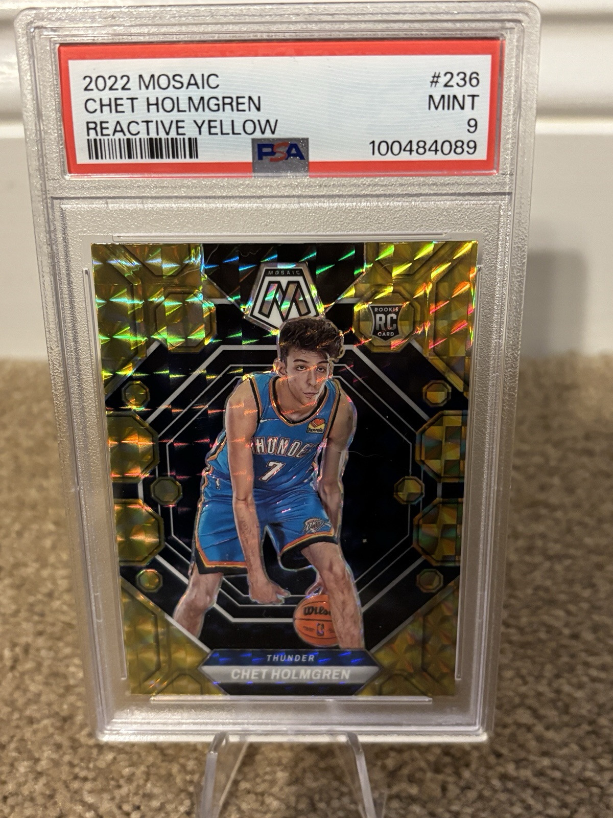 2022-23 Panini Mosaic - Rookies Reactive Yellow Mosaic Prizm #236 Chet Holmgren 