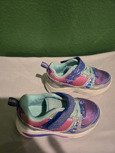 NWT Girls Athletic Works Light Up Sneakers Shoes ~ Size 7