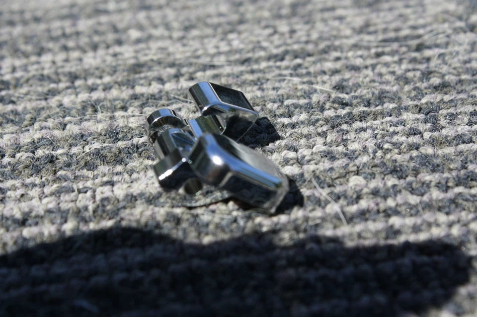 BISAGRA DE CIERRE DE TAPA DE GAS tanque HONDA CB350 SL CL CB400F CB500 CB750 17517-300-340 Foto 4 de 4